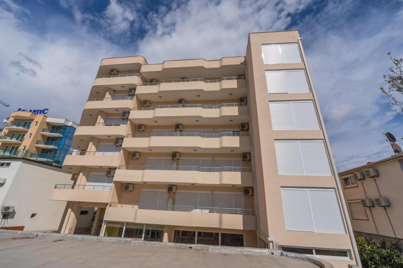 Apartments Dobra Voda Extérieur photo