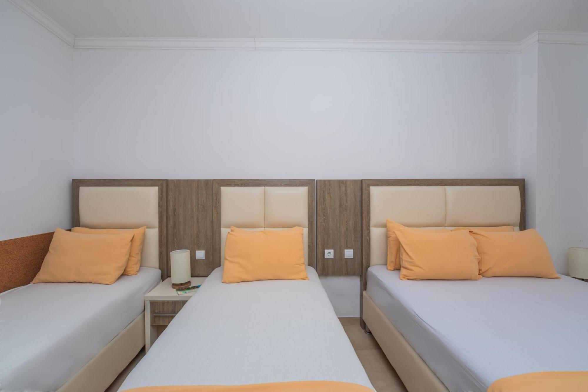 Apartments Dobra Voda Chambre photo