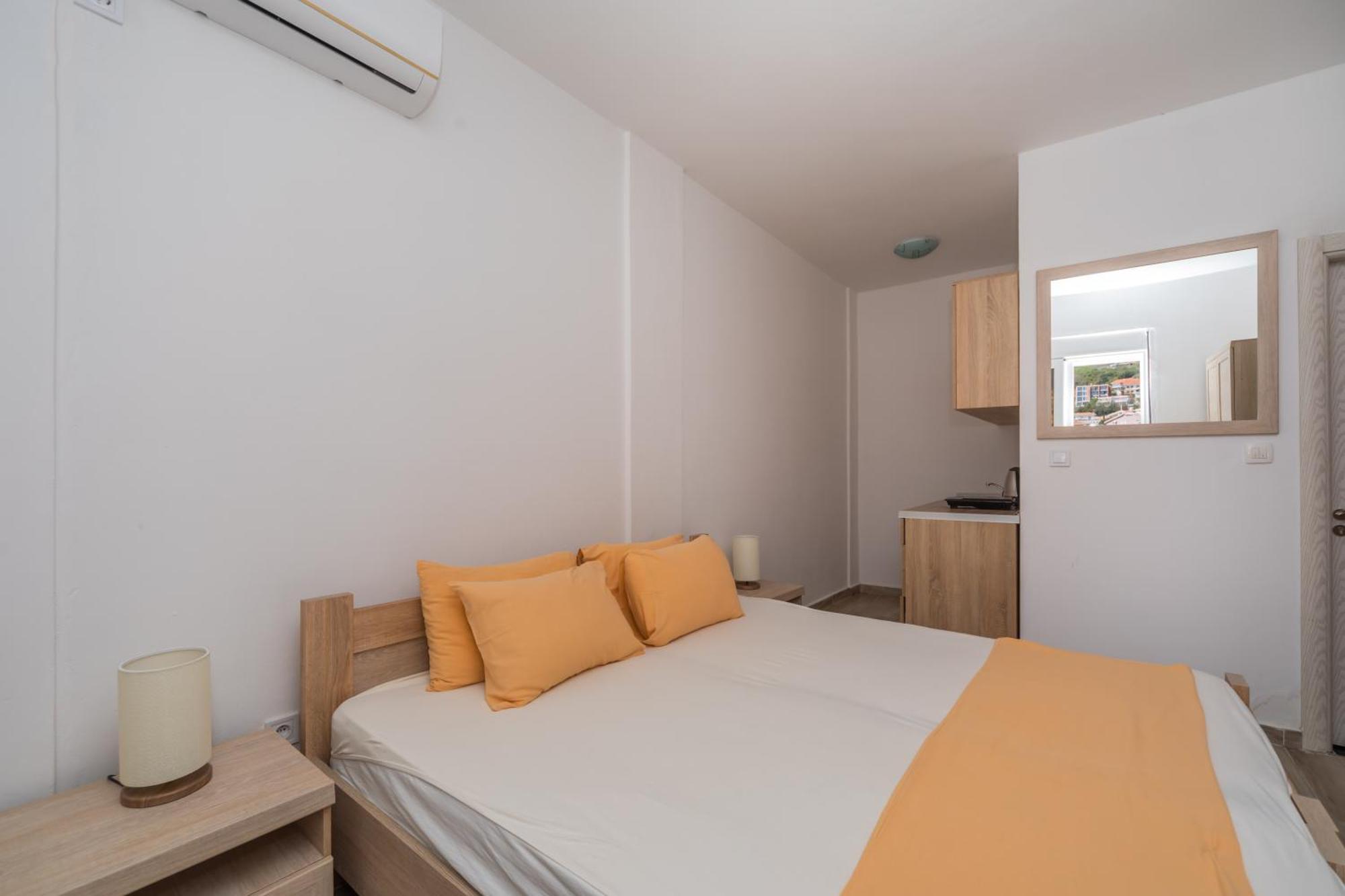 Apartments Dobra Voda Chambre photo