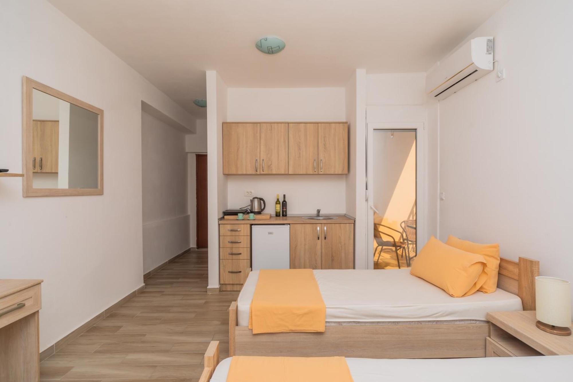 Apartments Dobra Voda Chambre photo